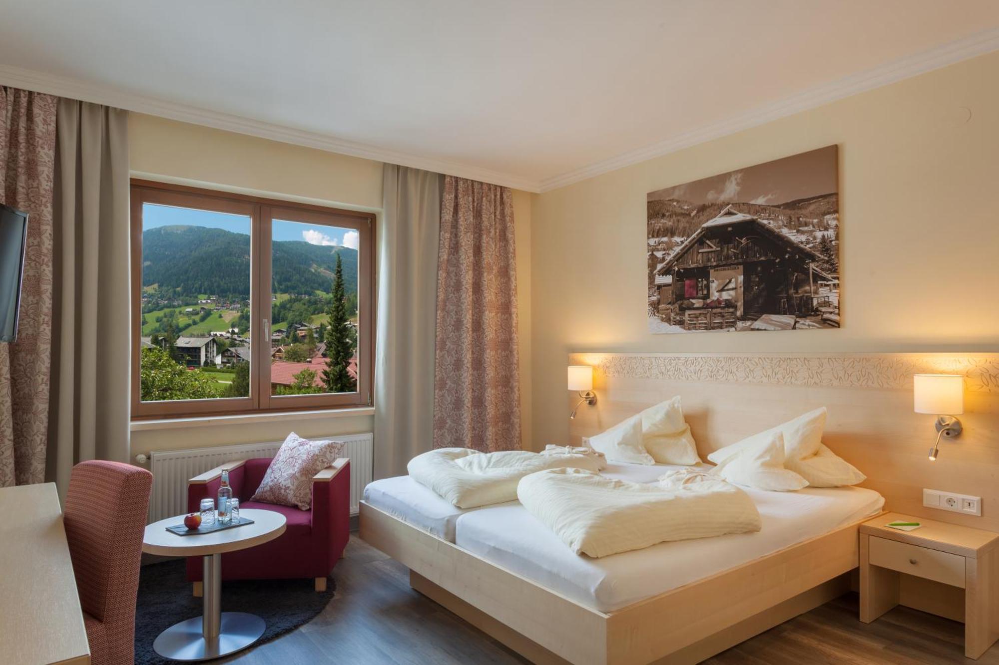 Family & Sporthotel Kaerntnerhof باد كلينكيرشهايم المظهر الخارجي الصورة